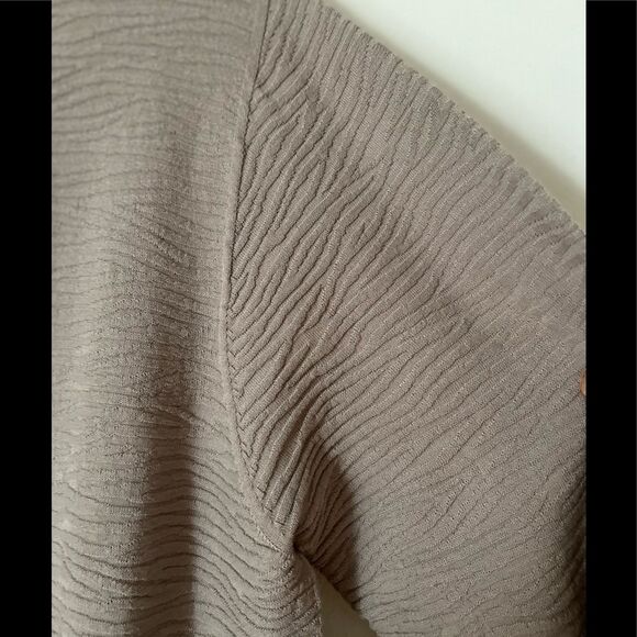 NWT Emporio Armani Men’s Sweater, Ribbed Texture, Light Chocolate Color, 3XL - Picture 11 of 12